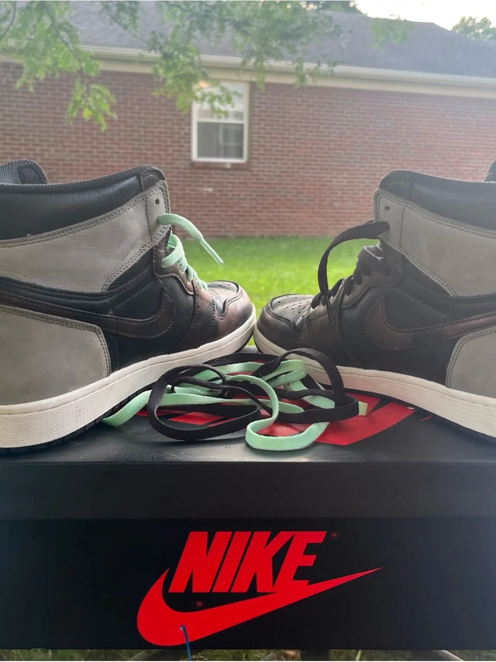 Jordan 1 High-Top Sneakers rust